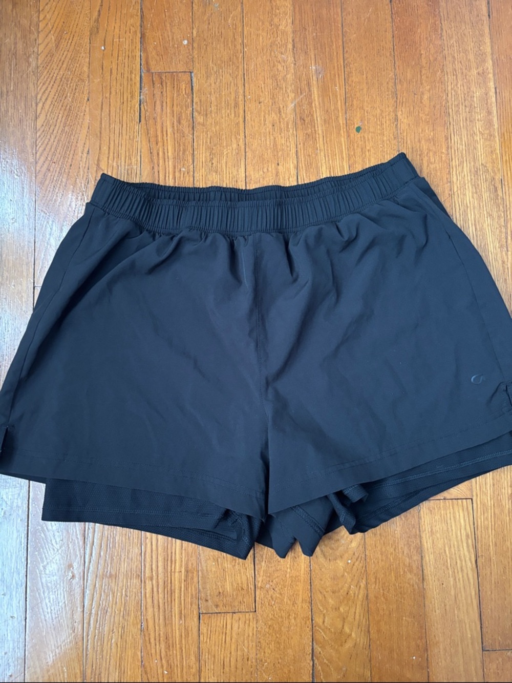 GAP Black Women's Athletic Shorts with Built-In Liner